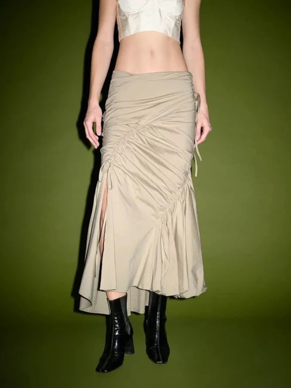 Urban Revivo • Ruched split hem fishtail cotton midi skirt